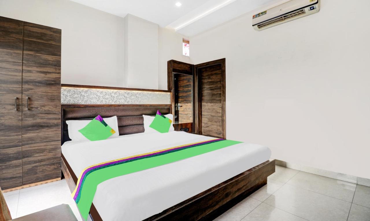 Itsy Hotels Anjali Mahal 500, Mtrs From Mathura Railway Station 外观 照片