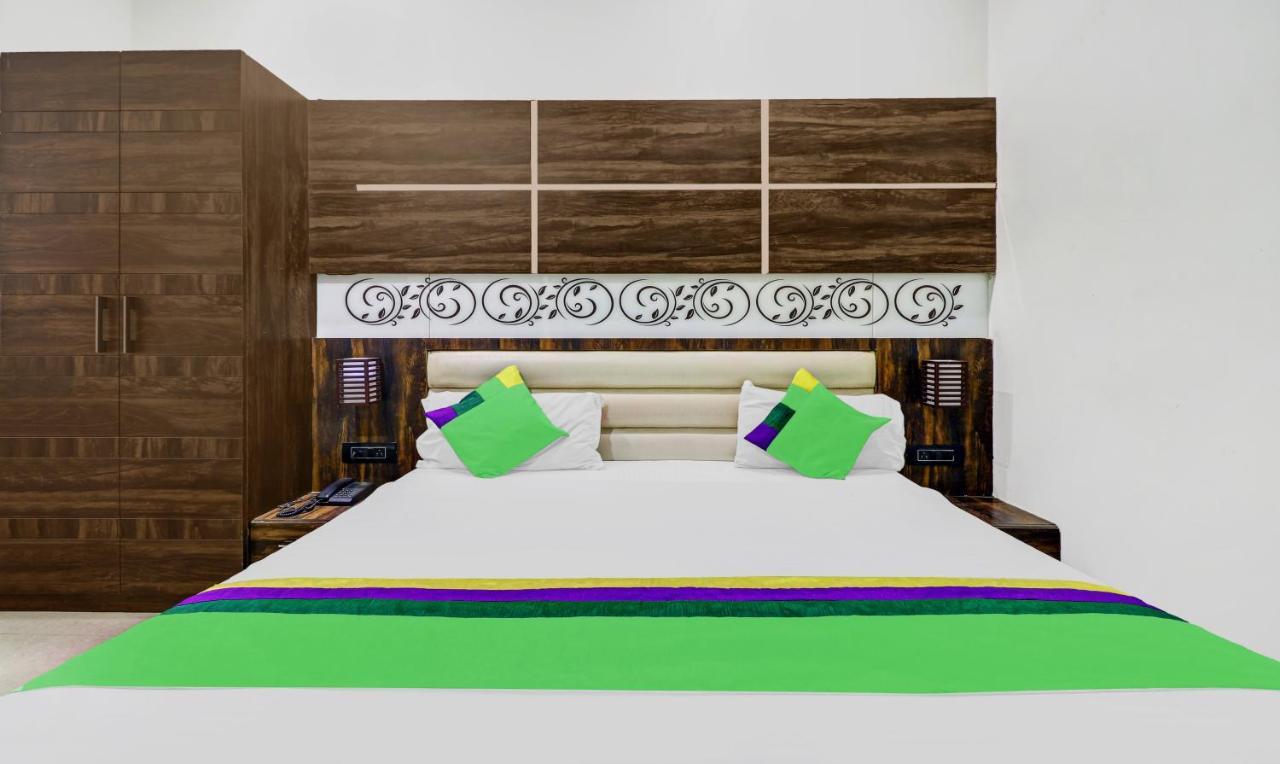 Itsy Hotels Anjali Mahal 500, Mtrs From Mathura Railway Station 外观 照片
