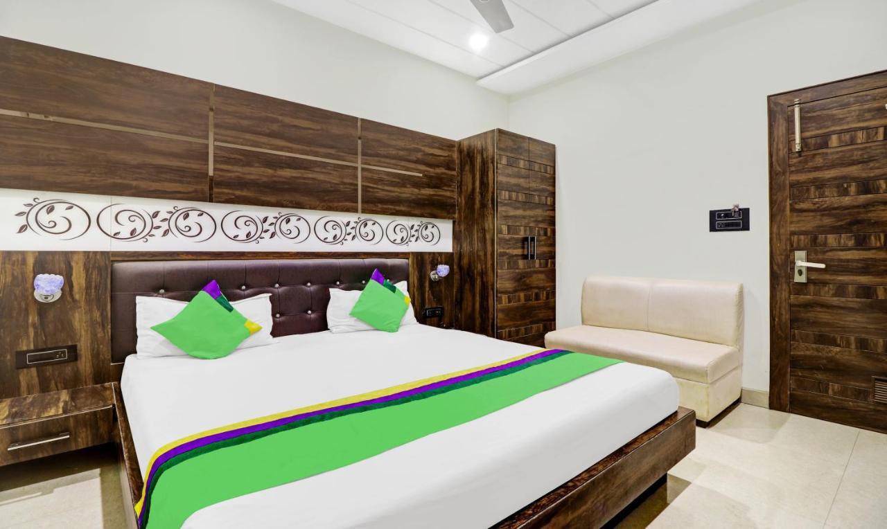 Itsy Hotels Anjali Mahal 500, Mtrs From Mathura Railway Station 外观 照片