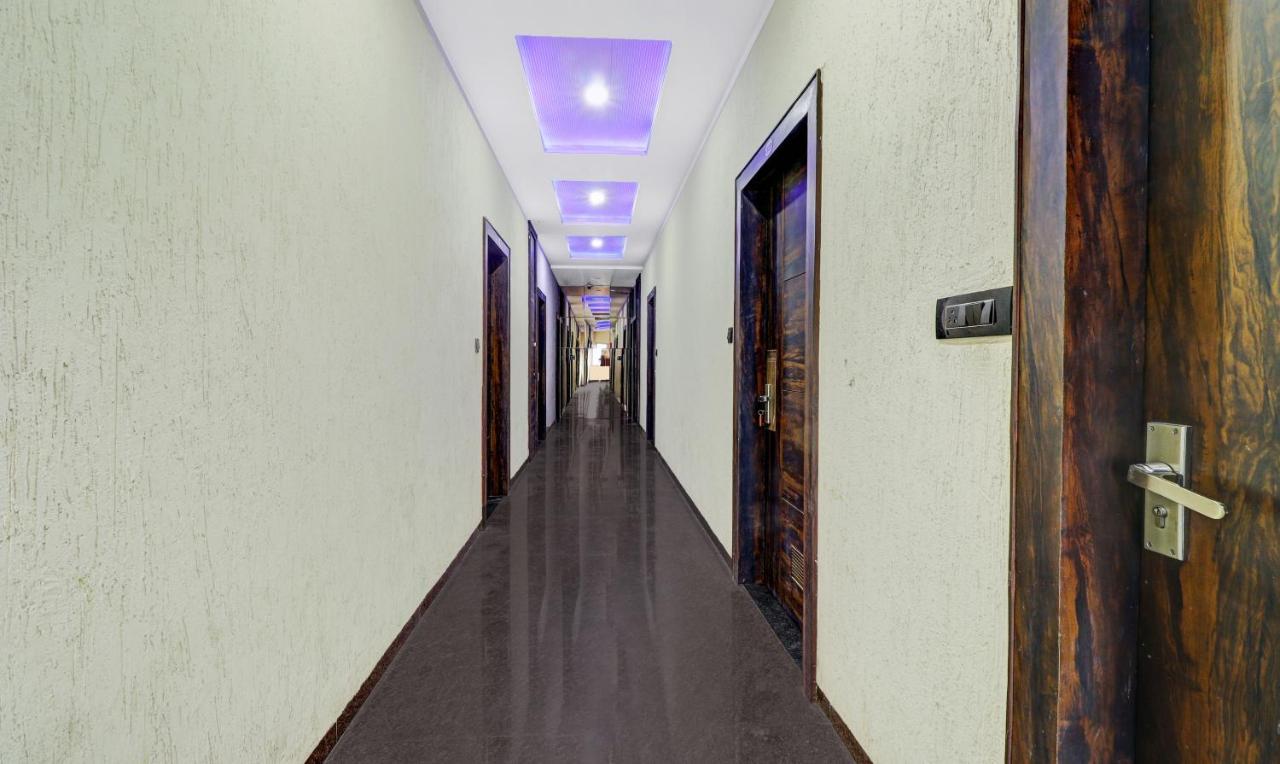 Itsy Hotels Anjali Mahal 500, Mtrs From Mathura Railway Station 外观 照片